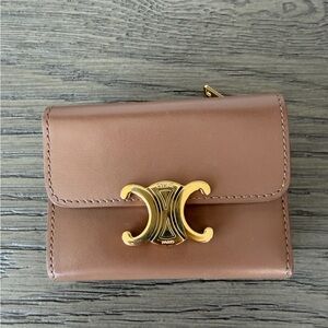 Celine compact wallet w/ coin triomphe in shiny calfskin; w/detachable card case
